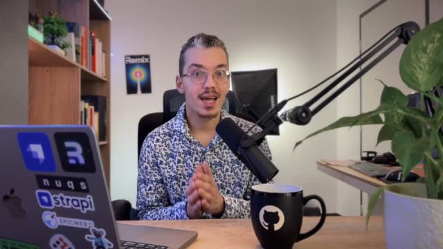 Virgile Rietsch giving a screencast